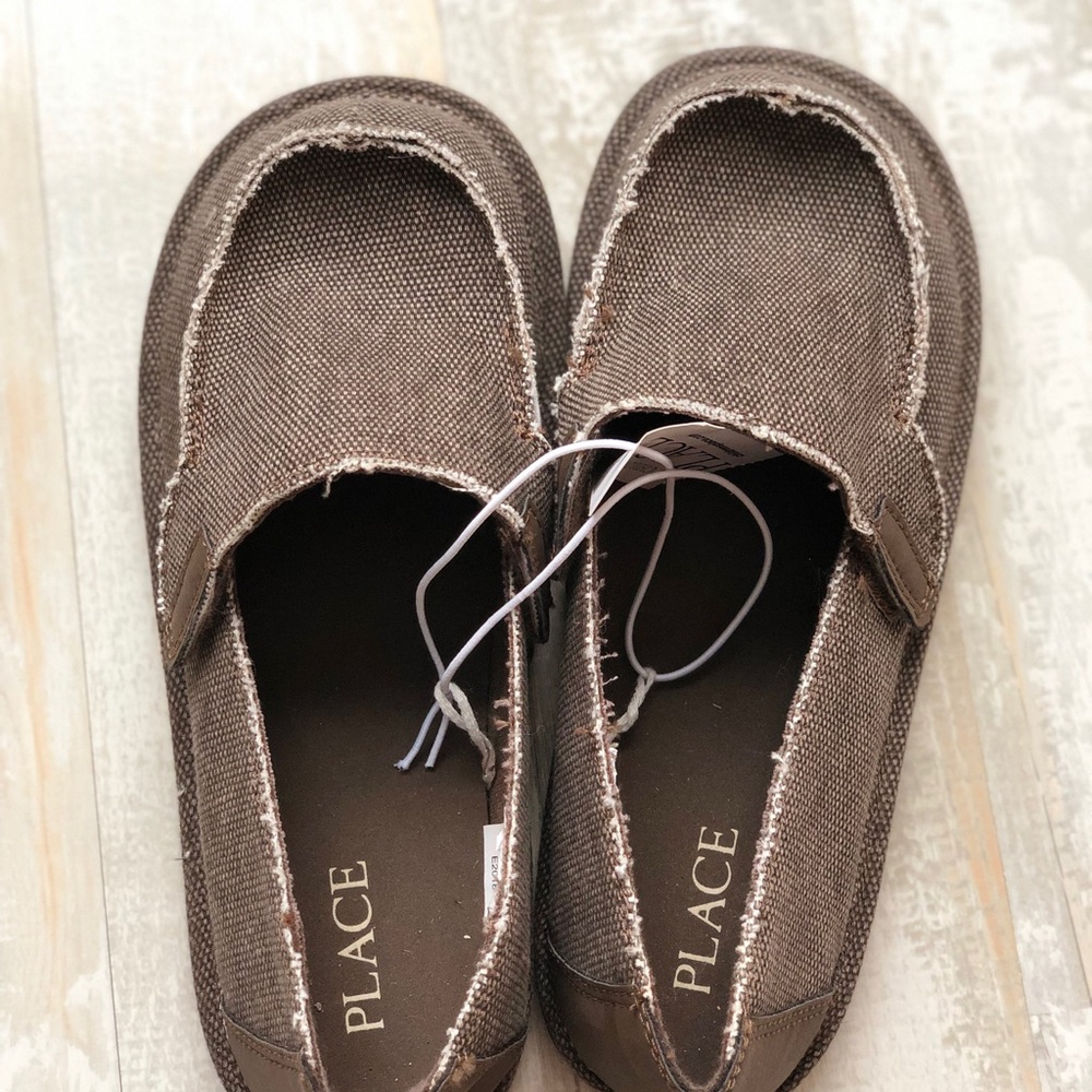 Boys shoes NWT